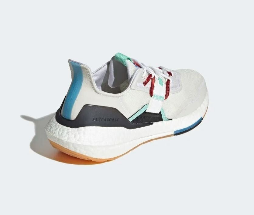 Adidas Womens ULTRABOOST 22 X PARLEY Trainers / BNIB / White / RRP £160