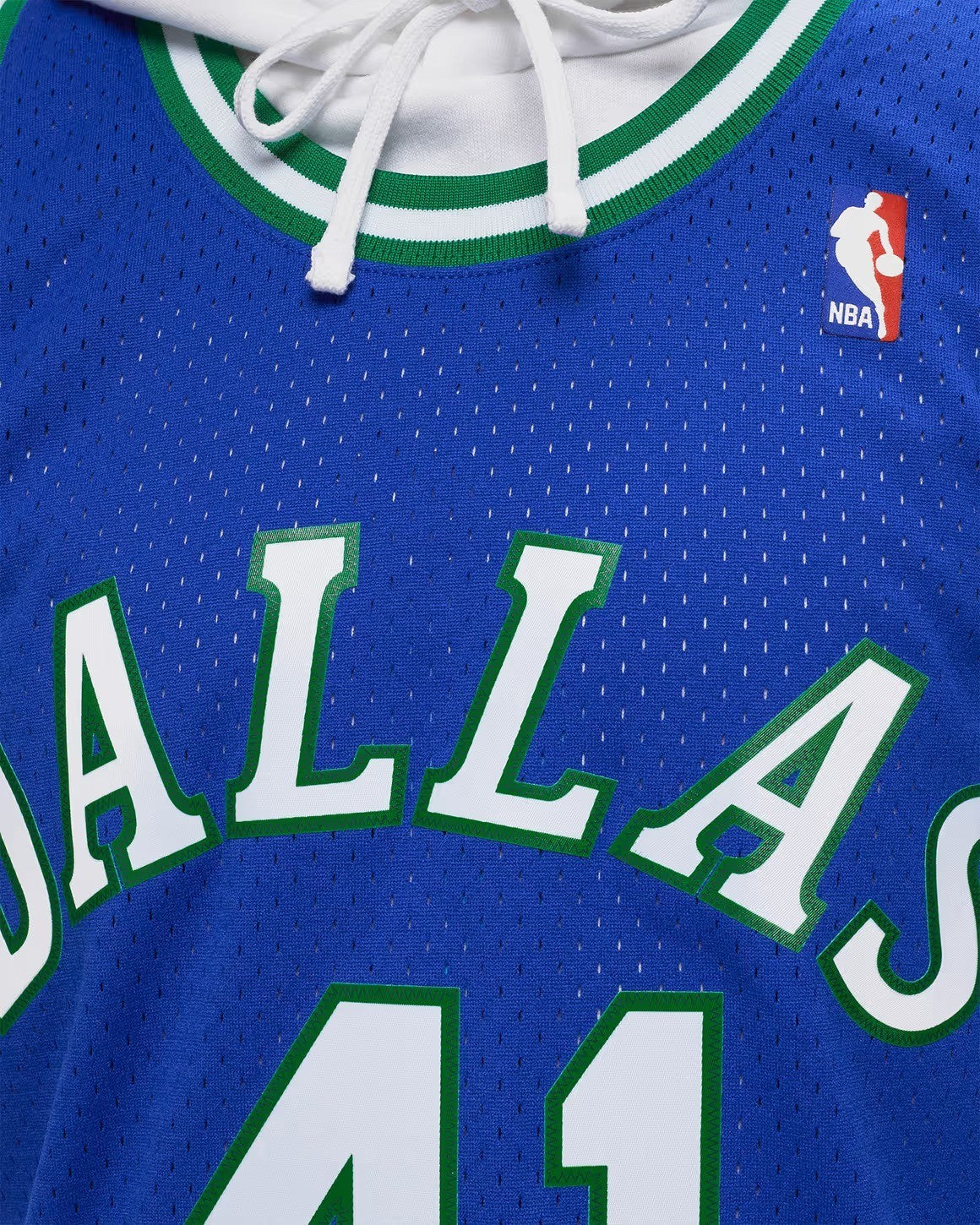 Mitchell & Ness Dallas Mavericks 98-99 Basketball Jersey / Blue / RRP £95