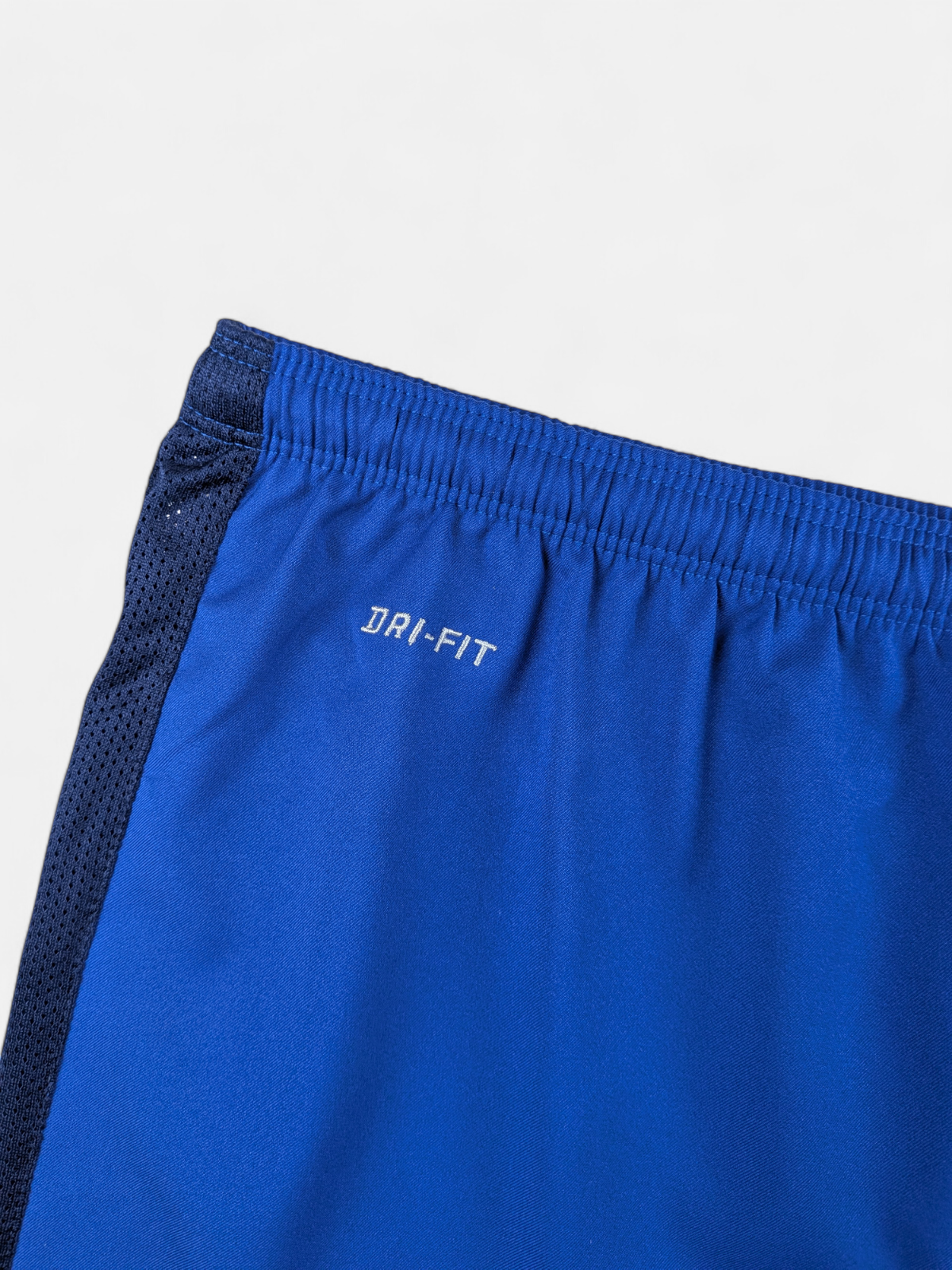 Nike Kids 2015-16 Barcelona Away Shorts 11 Neymar / BNWT / Blue / RRP £35