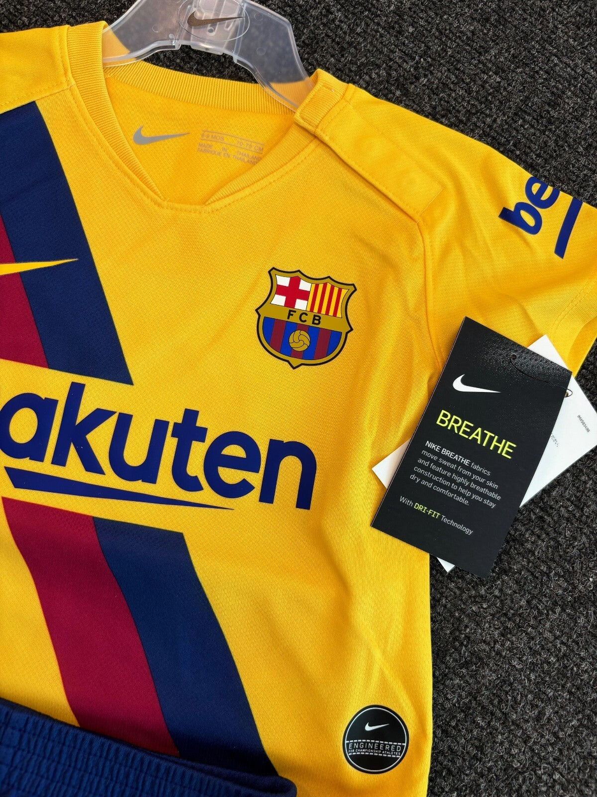 Nike Toddler Barcelona Full Football Kit / Away Yellow / 19-20 / RRP £40