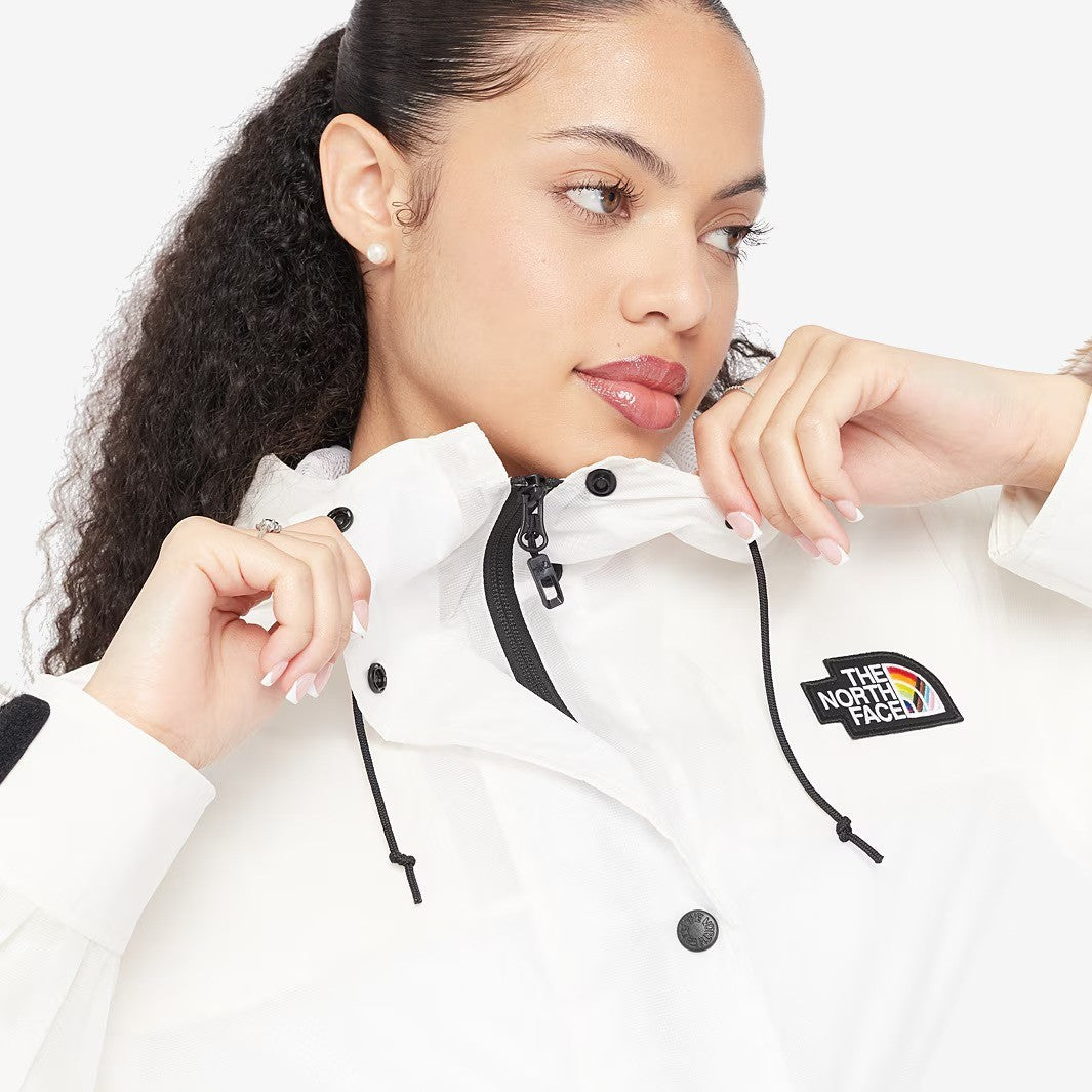 The North Face Womens Outline Jacket / Gardenia White / RRP £135