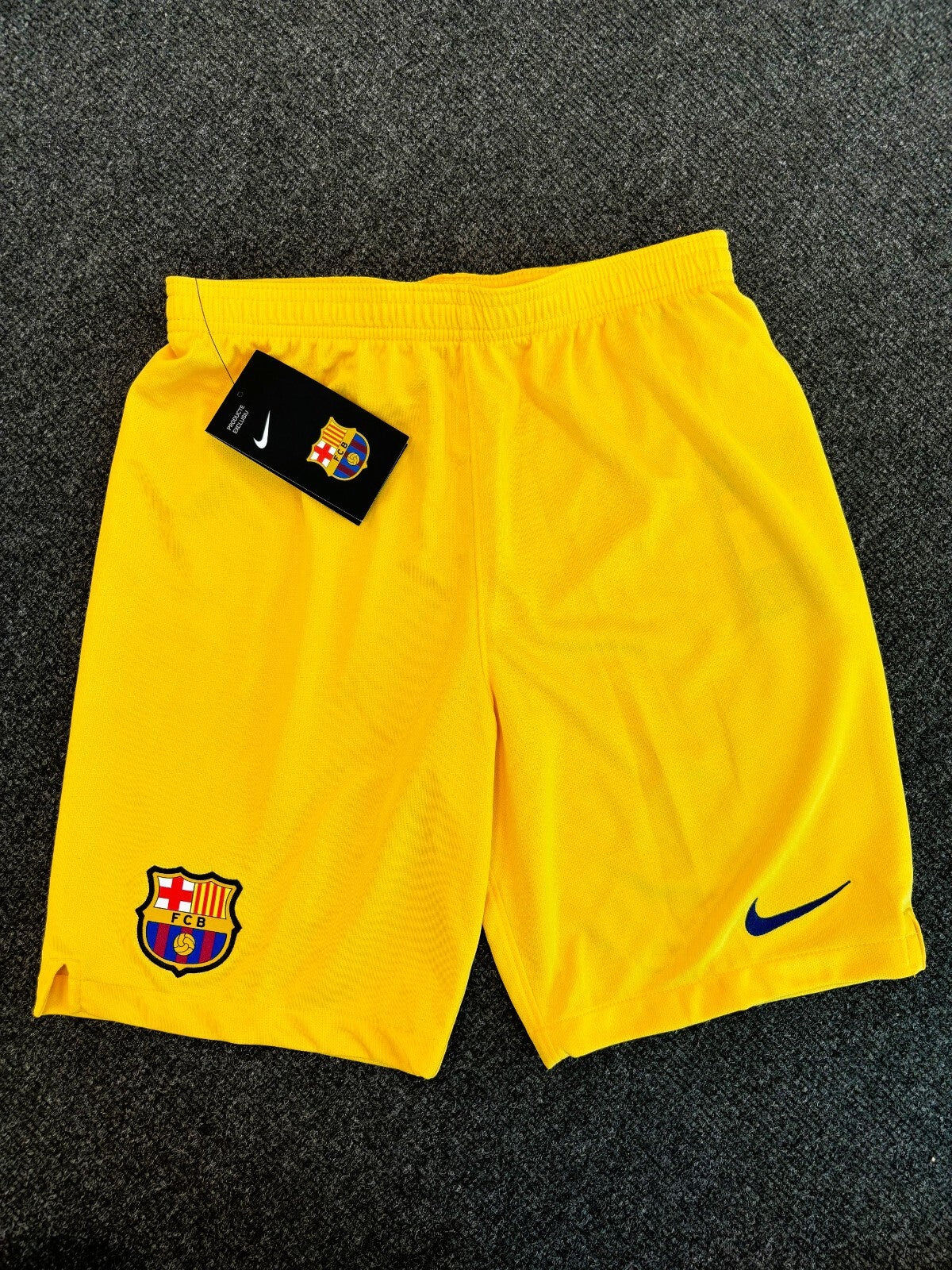 Nike Kids Barcelona 2019-20 Away Football Short / Yellow / RRP £25
