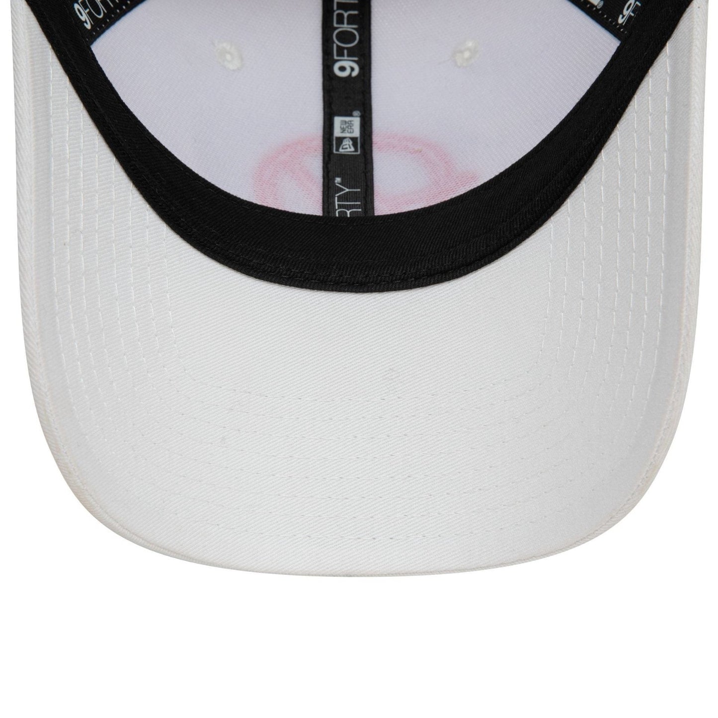 New Era Adult Haas F1 Team Essential 9Forty Cap / White Red / RRP £29