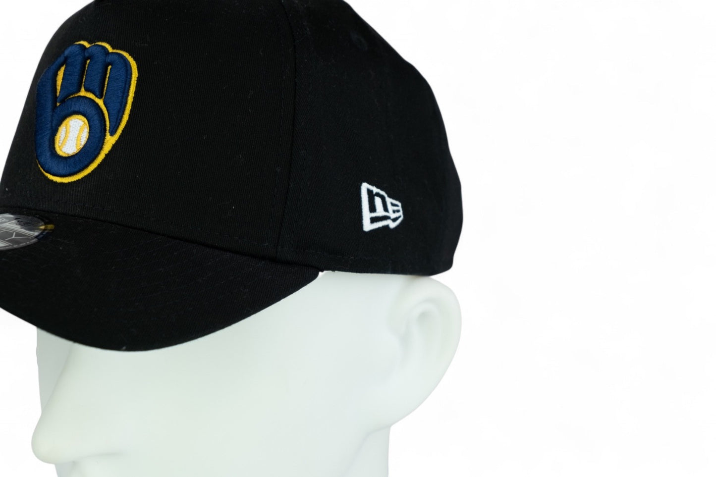 New Era Milwaukee Brewers 940 A Frame Cap / Black / RRP £30