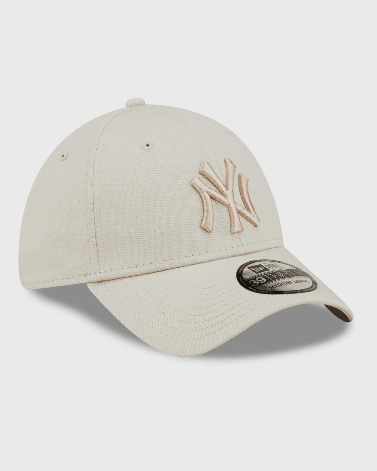 New Era Adult New York Yankees 39Thirty Stretch Cap / Beige / RRP £25