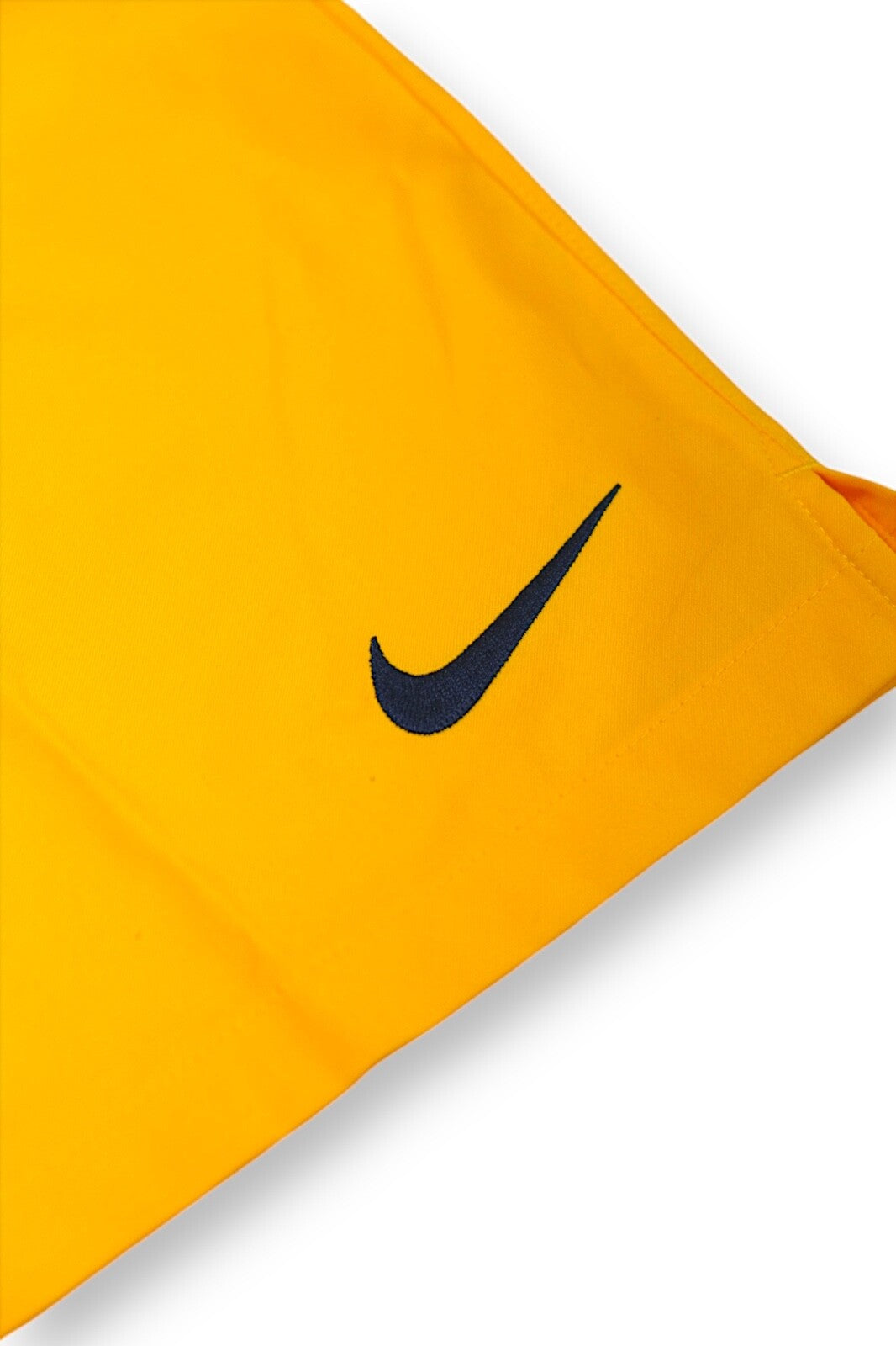 Nike 2015-16 Hellas Verona Away Shorts / Mens / Yellow / RRP £29.99