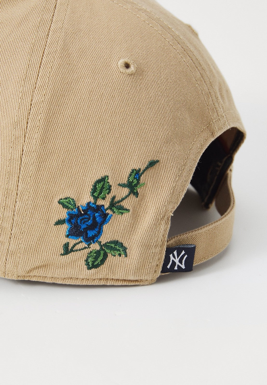 47 Brand New York Yankees Relaxed Clean Up Dad Cap / Khaki Thorn / RRP £33