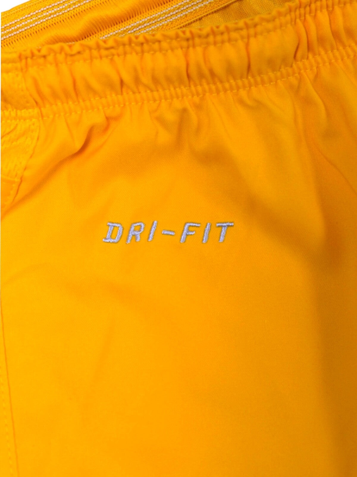 Nike 2015-16 Hellas Verona Away Shorts / Mens / Yellow / RRP £29.99