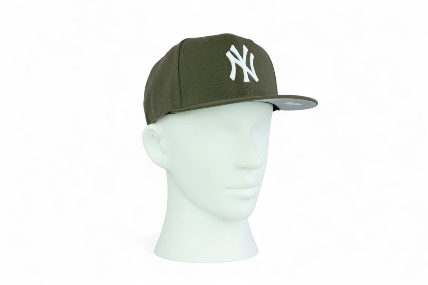 47 Brand New York Yankees No Shot Captain Snapback / Green / RRP £30