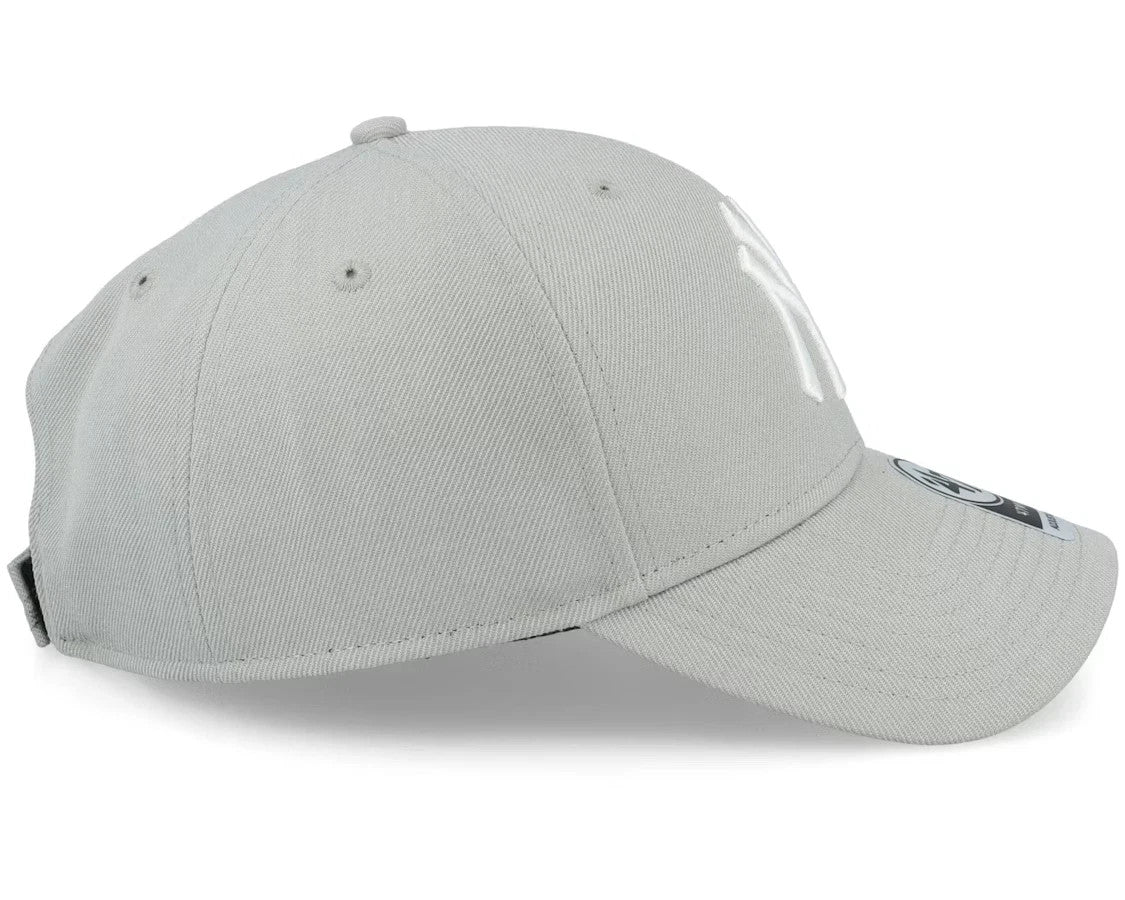 47 Brand New York Yankees Cap / Adjustable MLB MVP Baseball Hat / RRP £28
