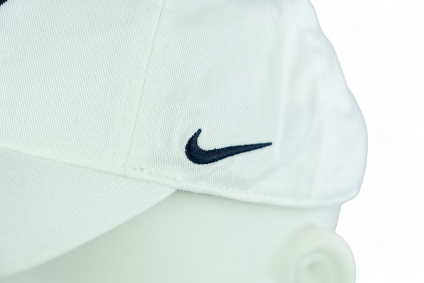 Nike Adult New York Yankees MLB Relaxed Club Cap / White / RRP £22