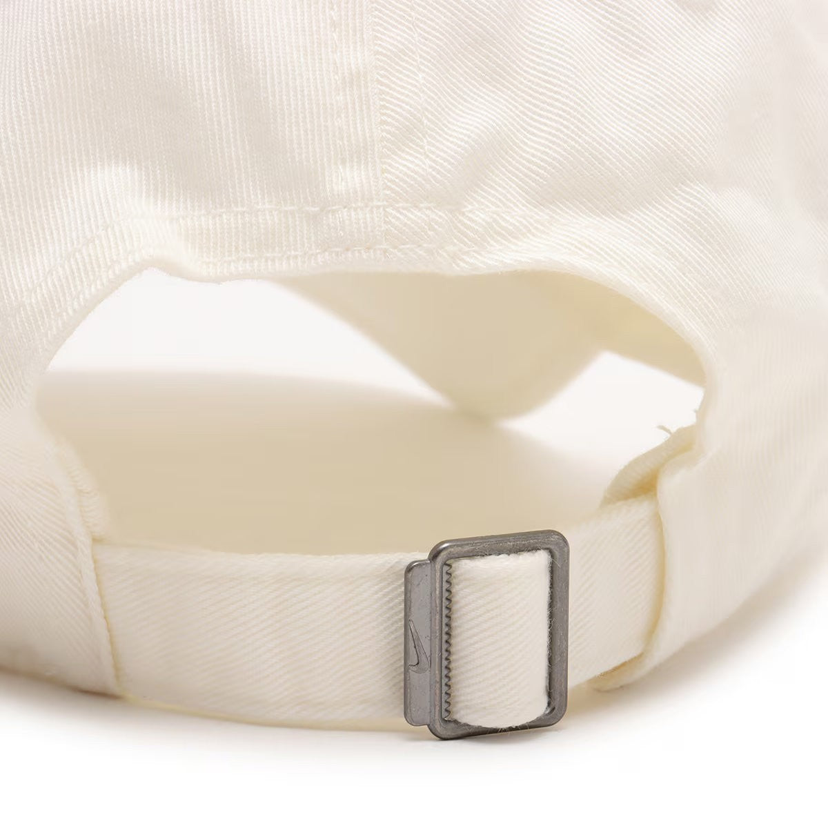 Nike Adult Club Cap Futura Wash / Stone / RRP £25