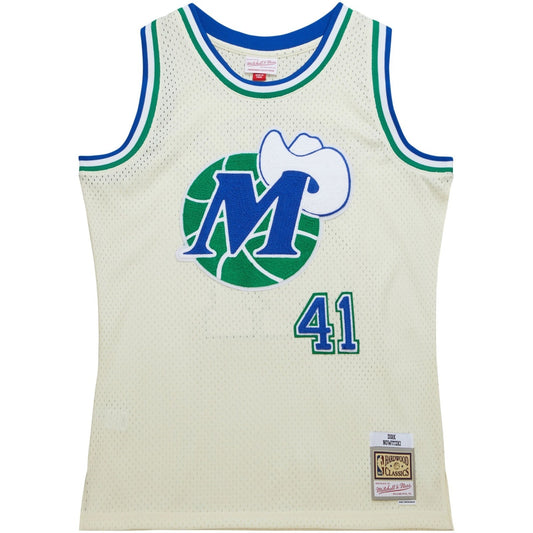 Mitchell & Ness Dirk Nowitzki Cream Dallas Mavericks Basketball Jersey / RRP £119
