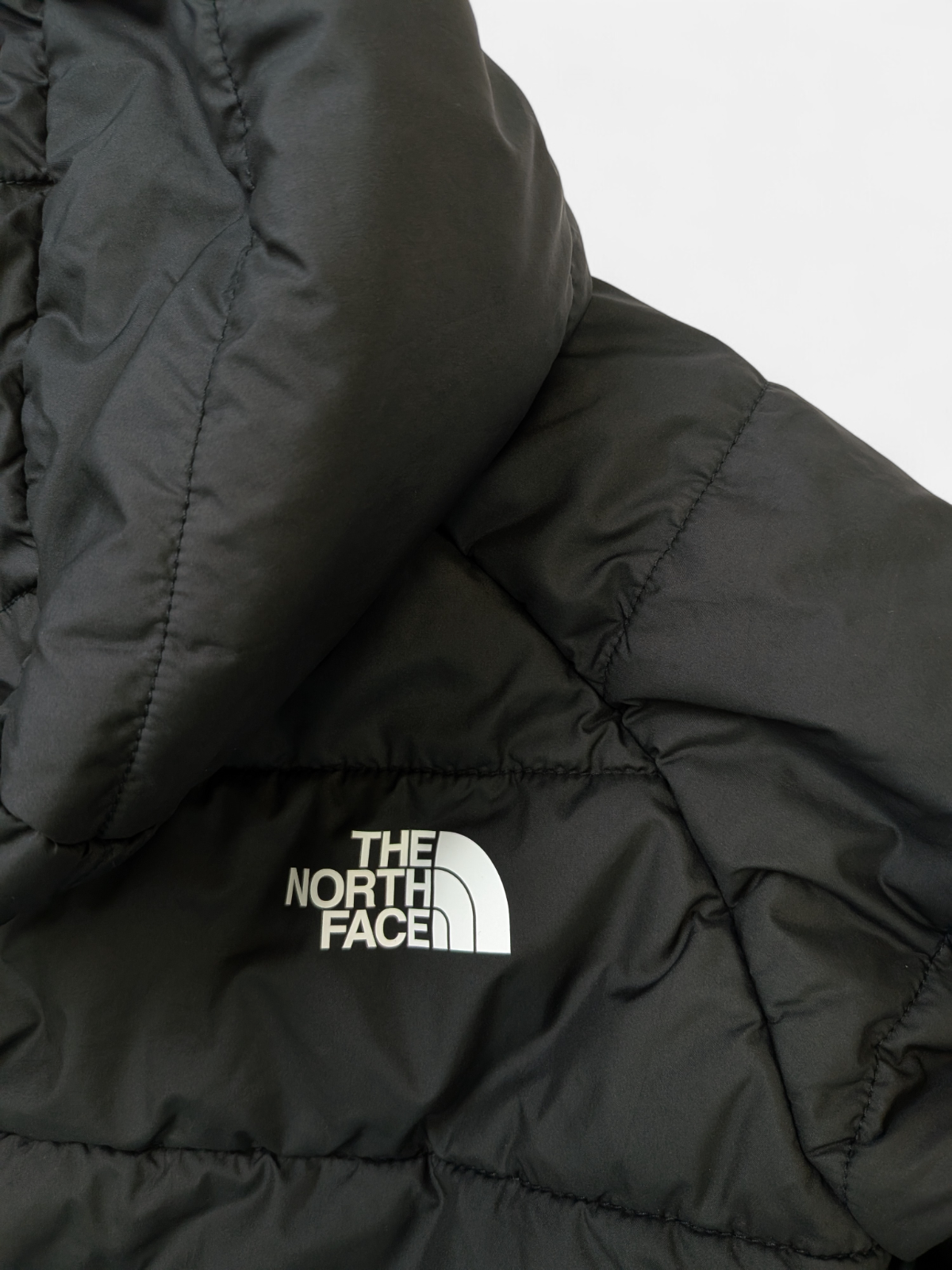The North Face Girls Reversible Puffer Jacket / Black / RRP £140