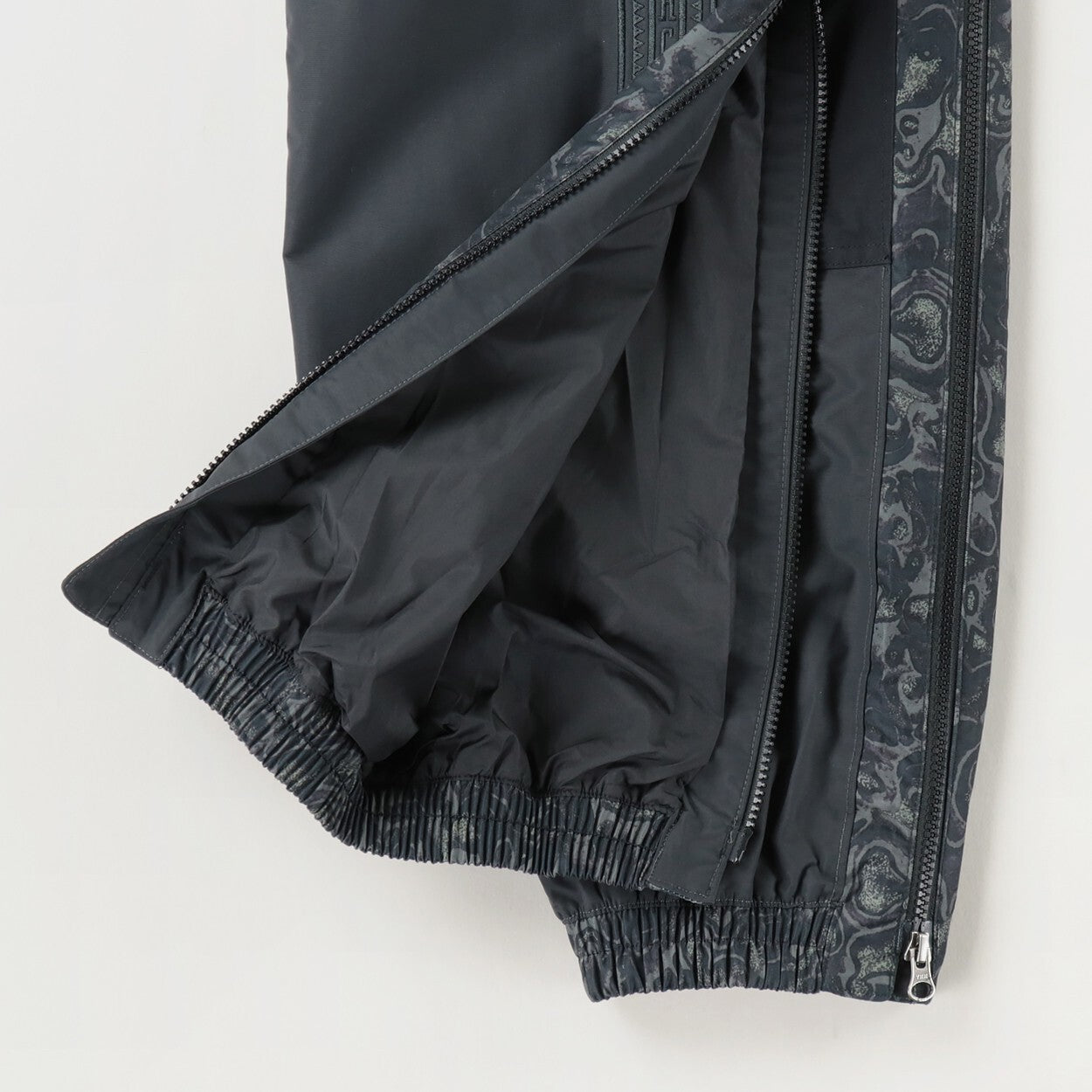 The North Face Mens 94 Rage Pant / Grey Black / RRP £190