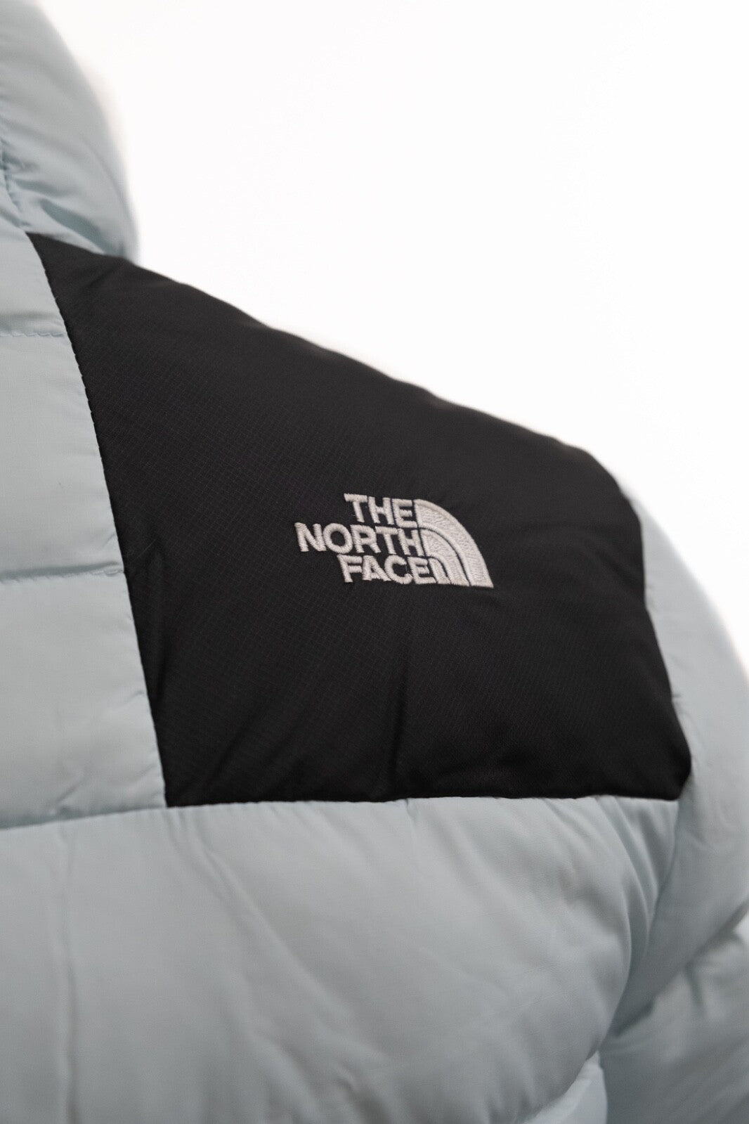 The North Face Womens Massif Down Puffer Jacket / Blue / RRP £300