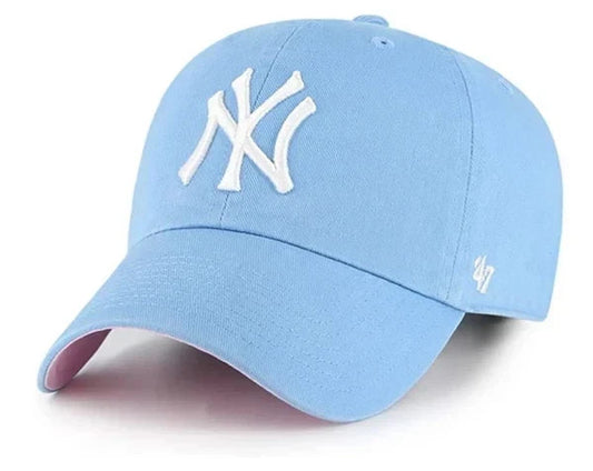 47 Brand NY Yankees Relaxed Clean Up Adjustable Cap / Light Blue Pink / RRP £28