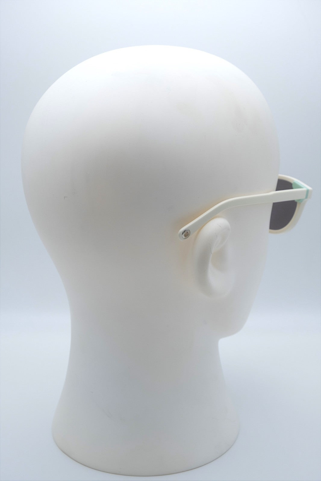 Vilebrequin Sunglasses / Unisex / White / RRP £165