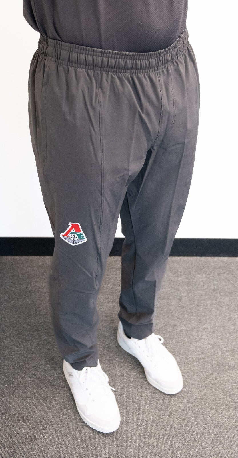 Under Armour 2019-20 Lokomotiv Moscow Touchline pants / Grey / Mens / RRP £49.99