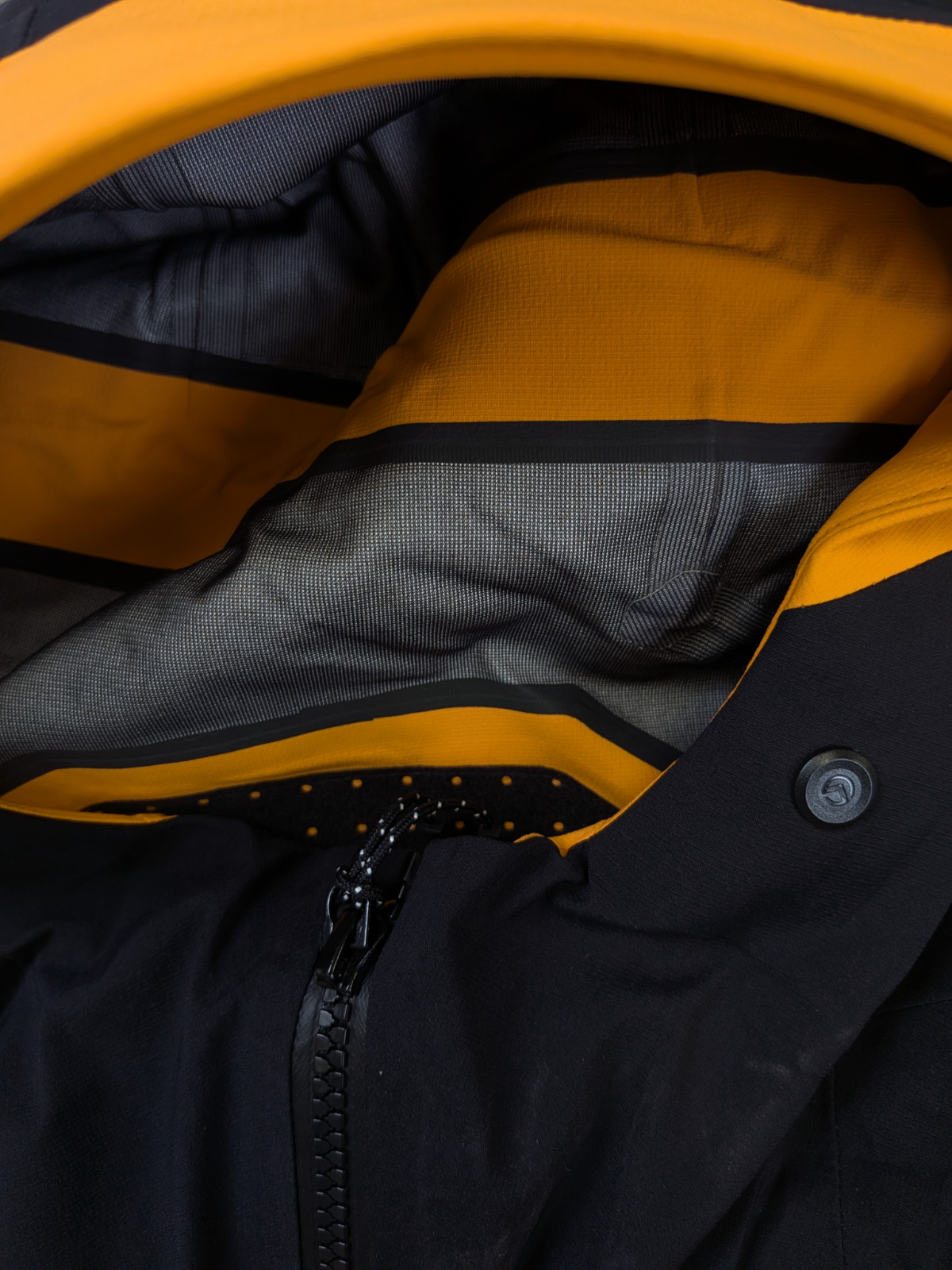 The North Face Womens Summit L5 Futurelight Jacket / KNockout Orange / RRP £595