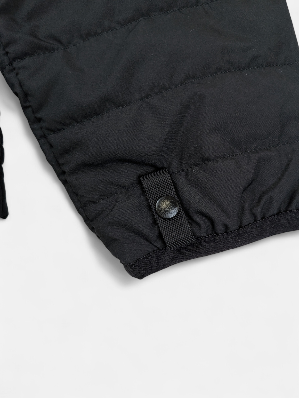 The North Face Womens NUPTSE CROPPED PUFFER JACKET / BLack / RRP £145