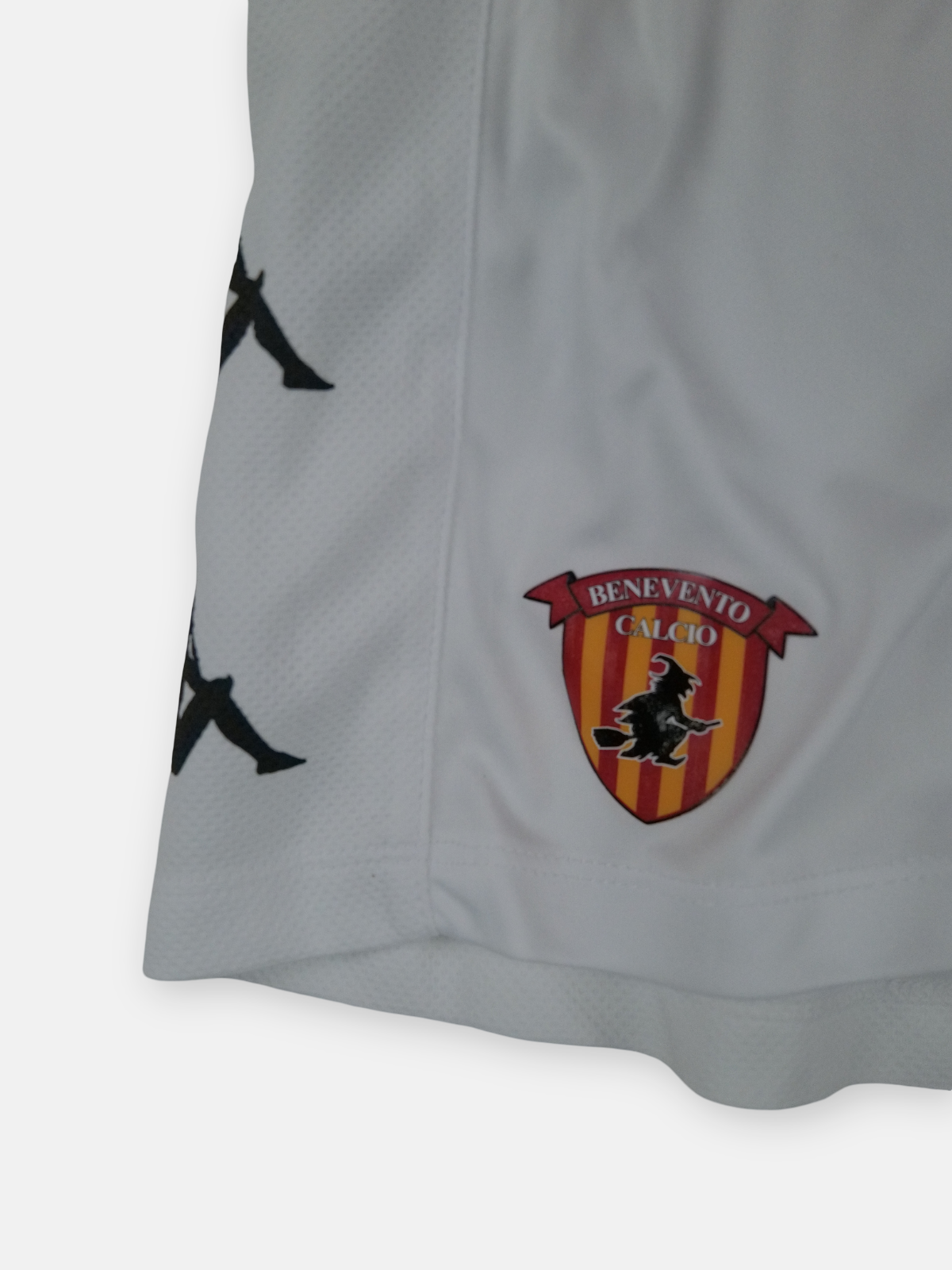 Kappa Mens 2020-21 Benevento Away Football Shorts / White / RRP £44.99