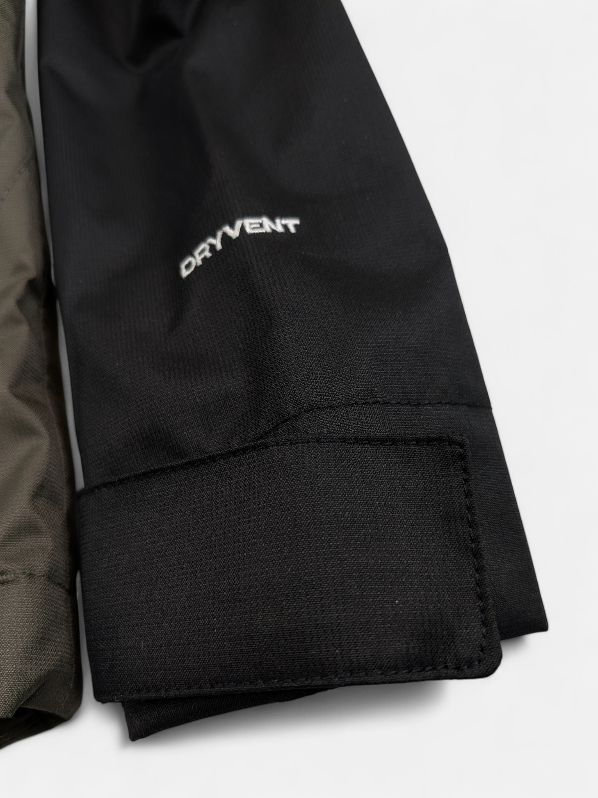 The North Face Mens Millerton Jacket / Black/Khaki / RRP £125