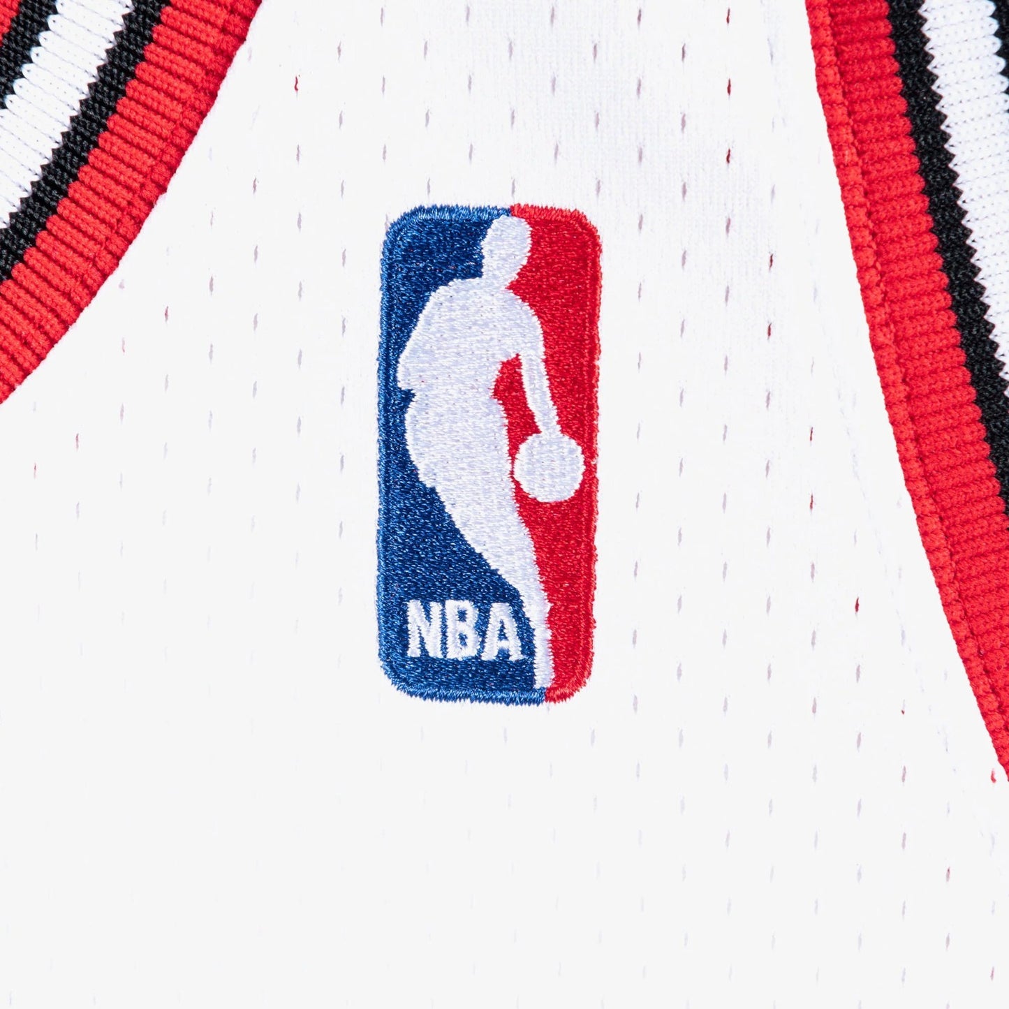 Mitchell & Ness Chicago Bulls Jordan 1995-96 Basketball Jersey / White / RRP £249
