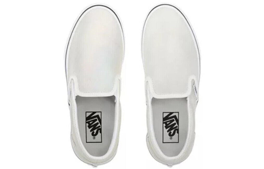 Vans Women’s Prism Suede Classic Slip-On White/Sliver Silver / RRP £57
