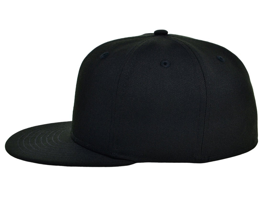 Unisex Plain Full Court Fitted Hat / Black Grey / £22