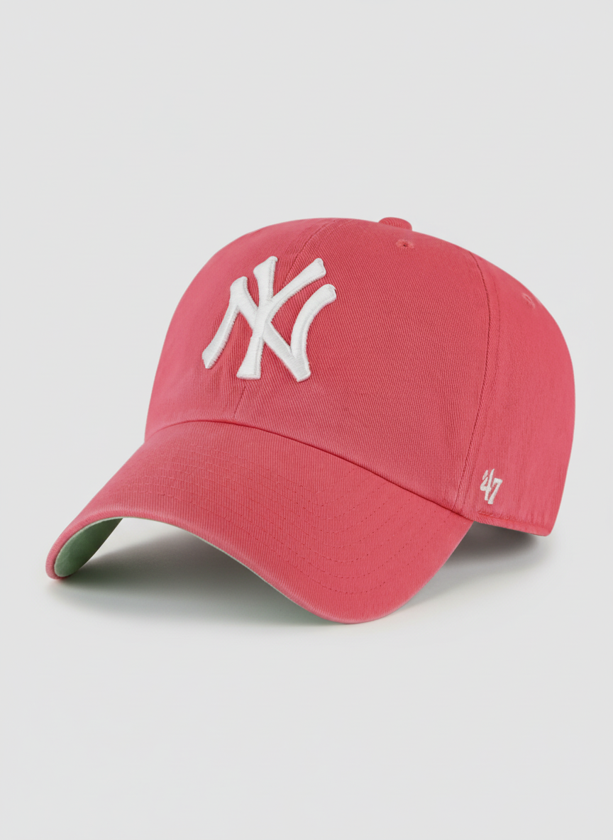47 Brand NY Yankees / Relaxed Clean Up Womens MLB Hat / RRP £25