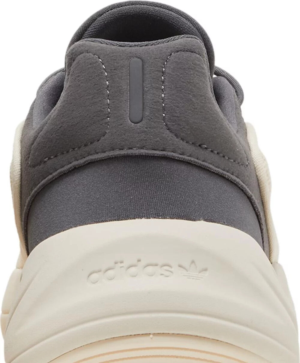 Adidas Ozelia Trainers / Mens / Wonder White Grey / RRP £90