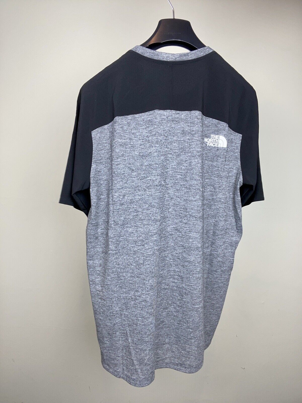 The North Face Advant S/S Athletic T-Shirt / Black / BNWT / Medium