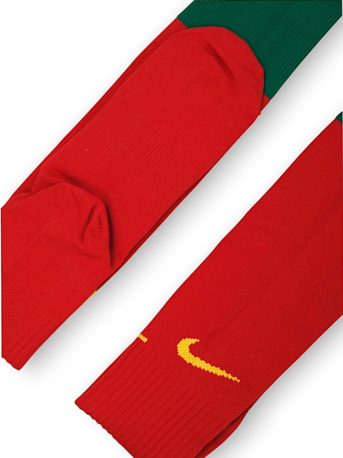 Nike 2004-06 Portugal Home Socks / Mens / Red / RRP £19.99