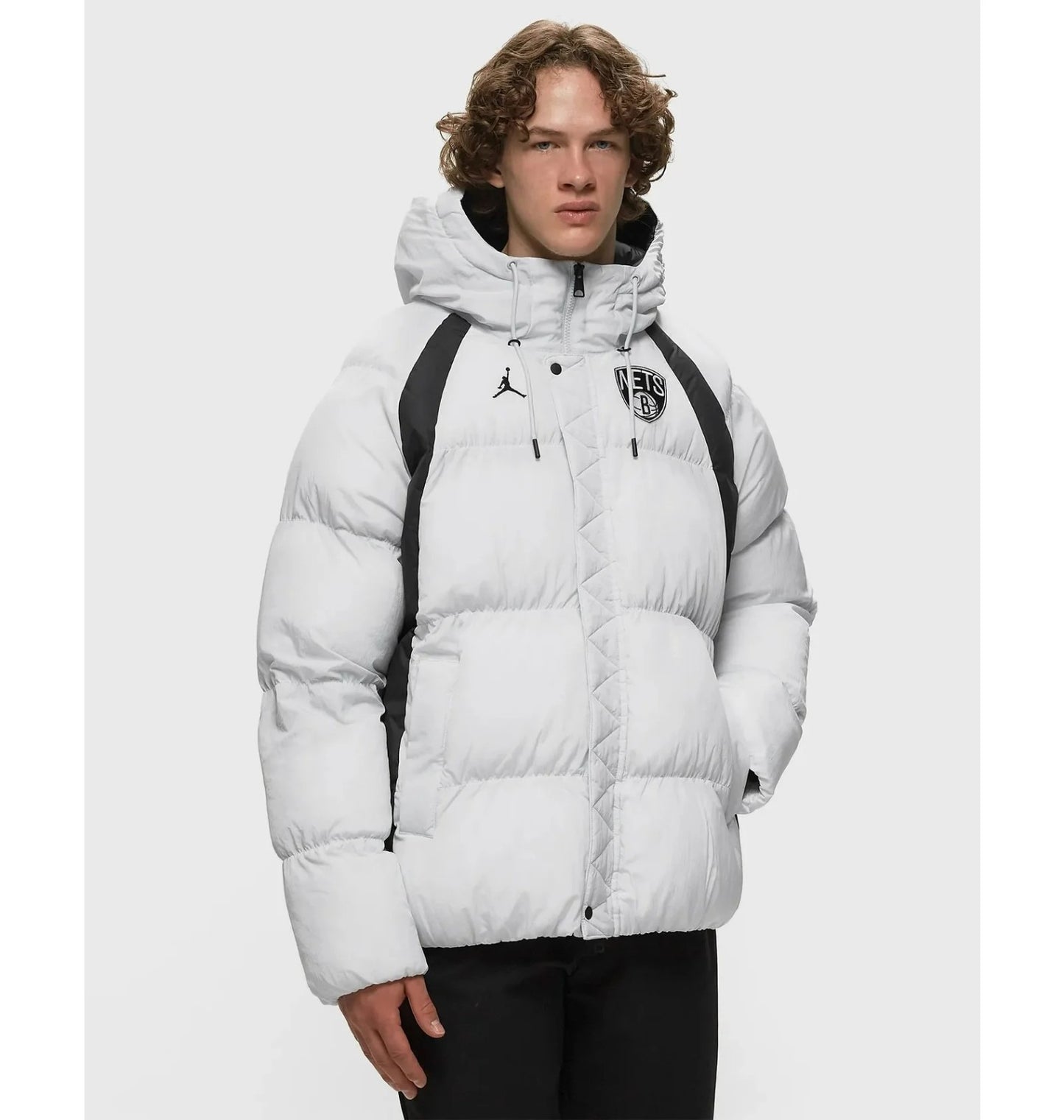 Nike Jordan Mens Brooklyn Nets Puffer Jacket / Light Grey Black / RRP £230