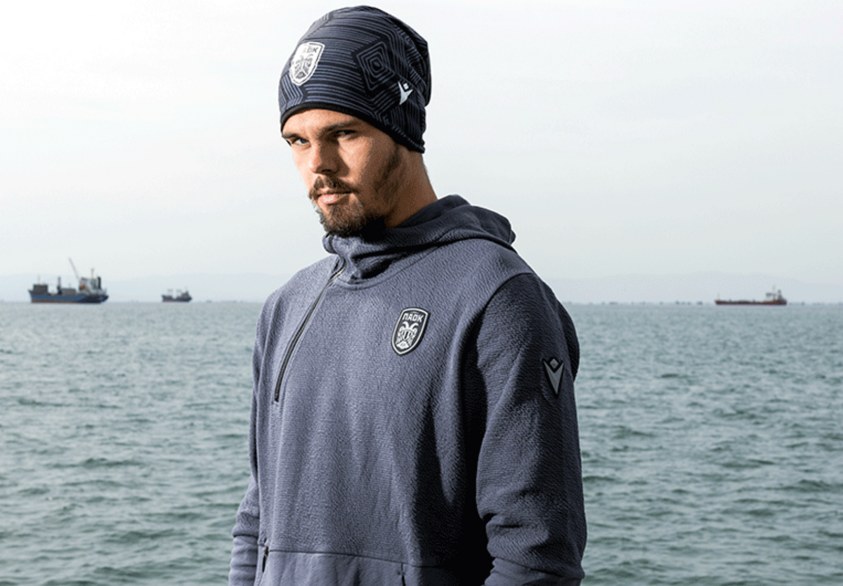 Macron Mens PAOK Beanie / Black / RRP £18