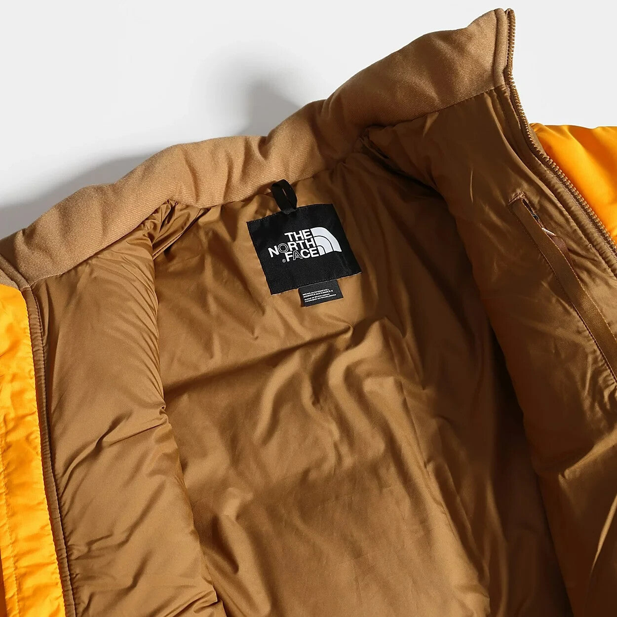 The North Face men's Saikuru Jacket / Summit Gold / BNWT / RRP£200