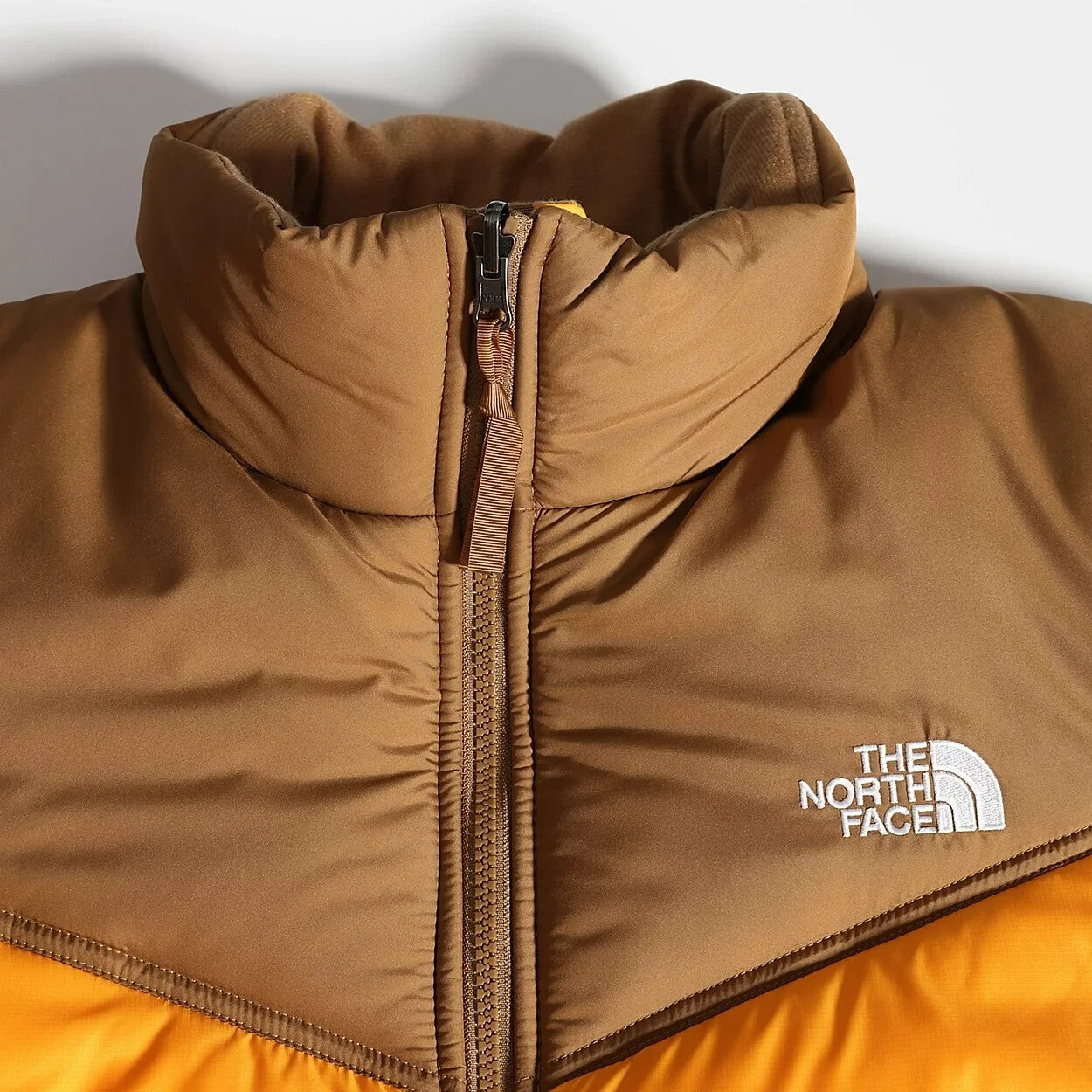 The North Face men's Saikuru Jacket / Summit Gold / BNWT / RRP£200