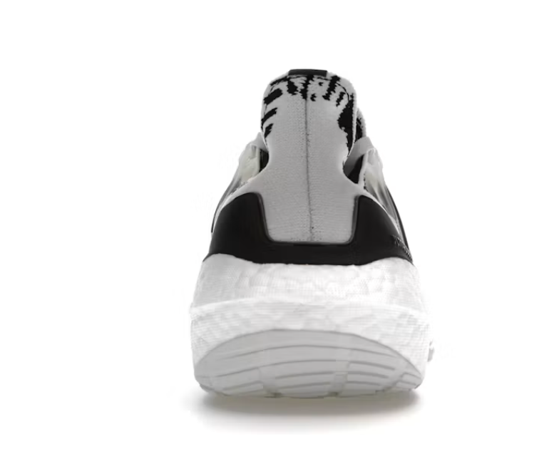 Adidas Mens Ultraboost 22 Trainers / Non Dyed Zebra / RRP £180