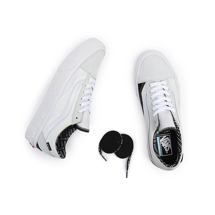 Vans Old Skool Trainers / Gore-Tex Hi & Dry White Black / RRP £110