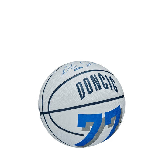 Wilson NBA Player Icon Mini Dallas Mavericks Luka Donic Basketball / RRP £22