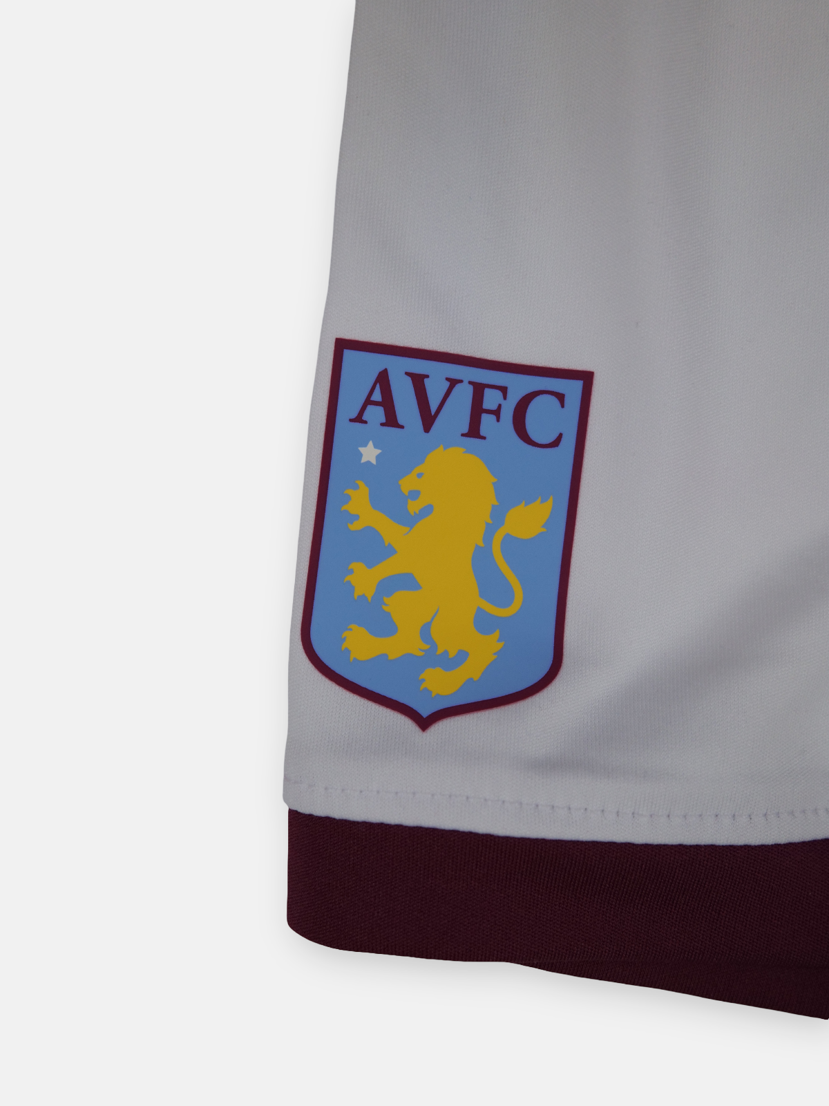 UNDER ARMOUR Kids 2016-17 Aston Villa Home Full Football Kit / Maroon / RRP £39