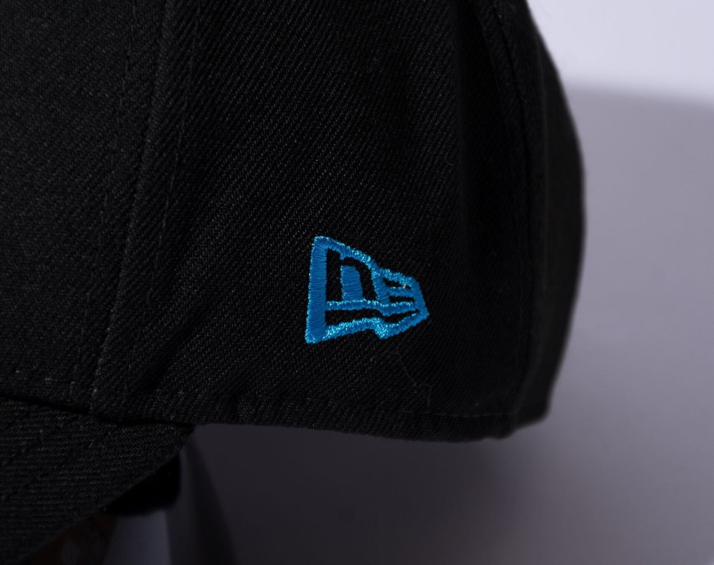 New Era Adult Miami Marlins 9FORTY Strapback Cap / Black / RRP £24