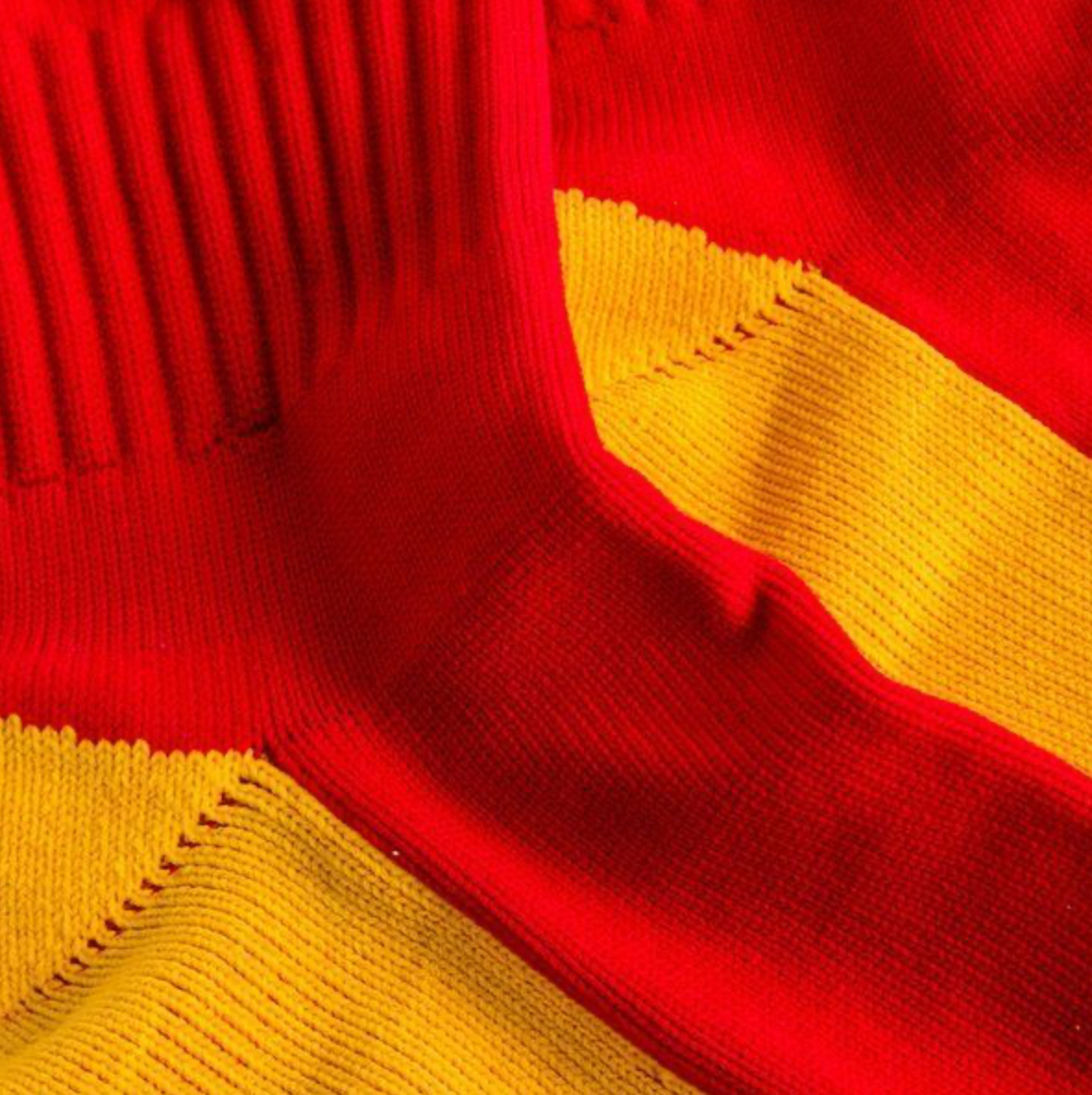 Hummel Kids Red Football Socks / BNWT / Red Yellow / RRP £13