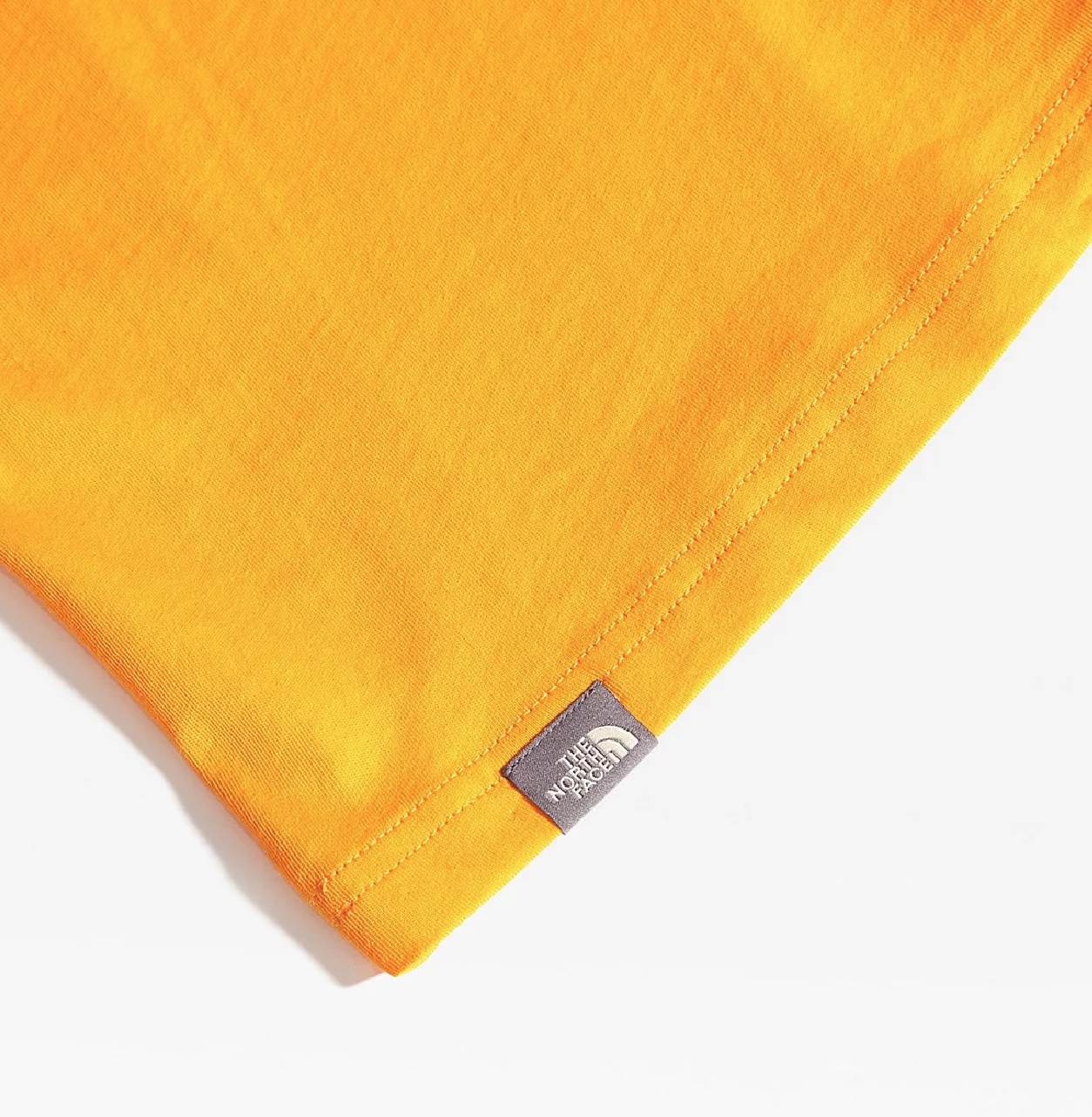 The North Face Men's S/S Redbox T-Shirt / Summit Gold / BNWT / RRP £25