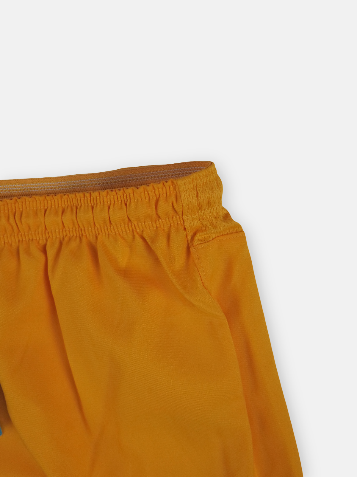 Nike Kids 2015-16 Hellas Verona Alternate Home Shorts / Yellow / RRP £24.99