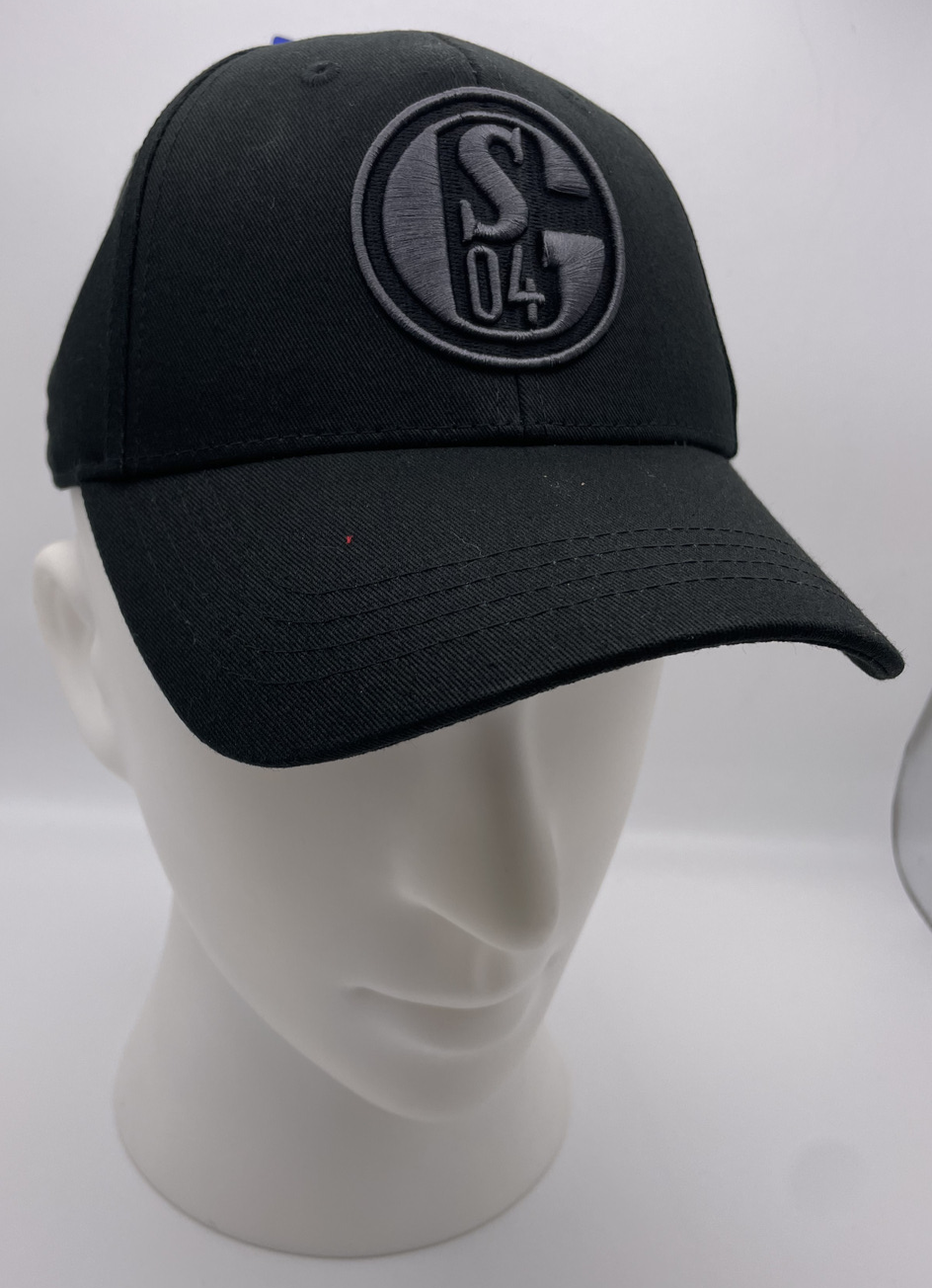 Umbro Kids 2020-21 Schalke Cap / BNWT / Black / RRP £15