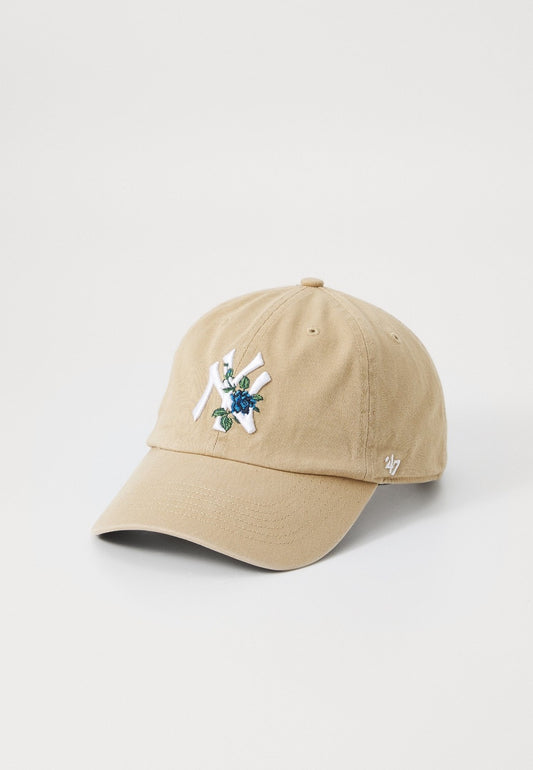 47 Brand New York Yankees Relaxed Clean Up Dad Cap / Khaki Thorn / RRP £33