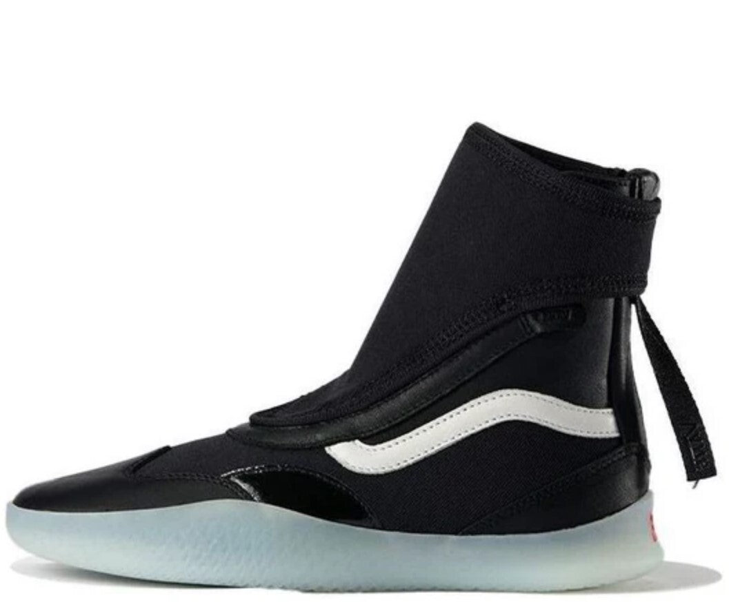 Vans Mens Boot Skool LX / Black, True White / RRP £130