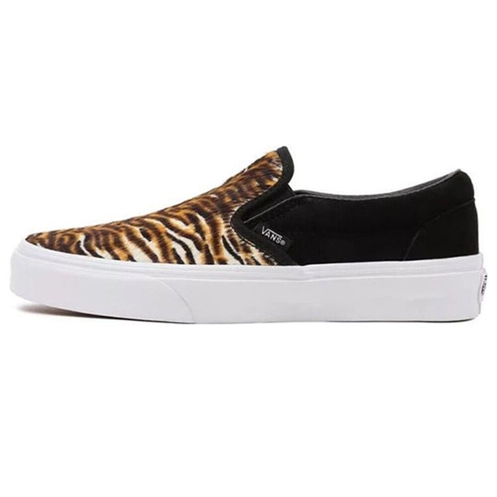 Vans Soft Suede Classic Slip-On Trainers / Black / RRP £70